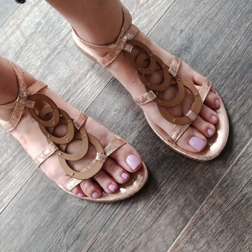 Kathy Van Zeeland sandals